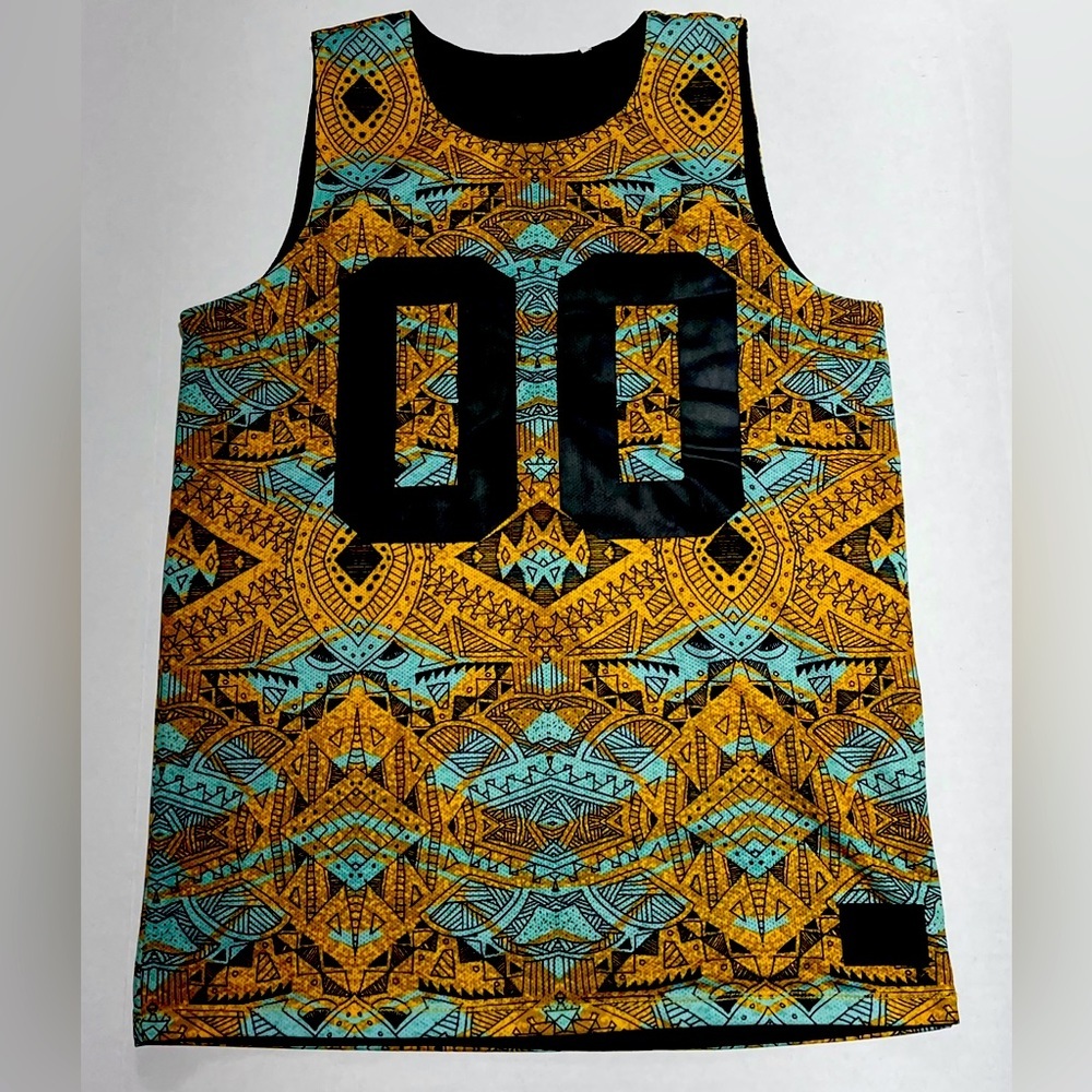 ON THE BYAS Men Tank Top Sleeveless Tribal Medium reversible‎ Cozycore Outdoor